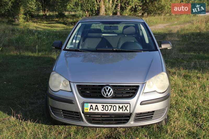 Хэтчбек Volkswagen Polo 2008 в Киеве