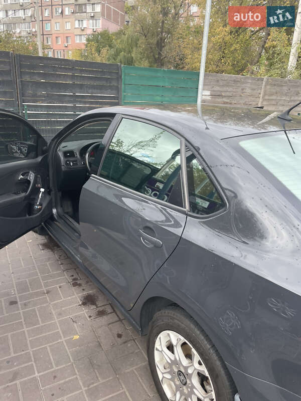 Седан Volkswagen Polo 2011 в Днепре фото 5 Седан Volkswagen Polo 2011 в Днепре