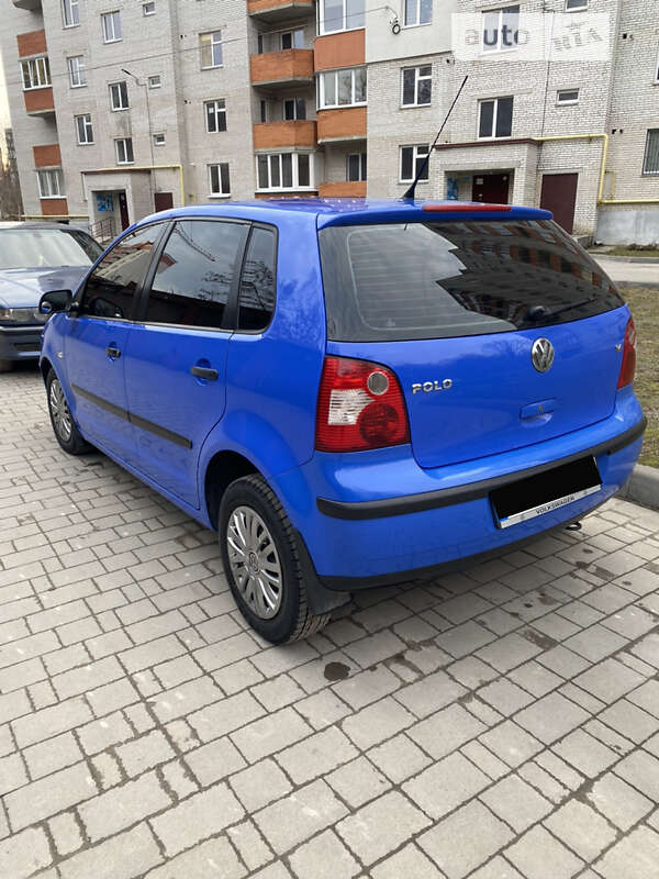 Хетчбек Volkswagen Polo 2002 в Дубровиці