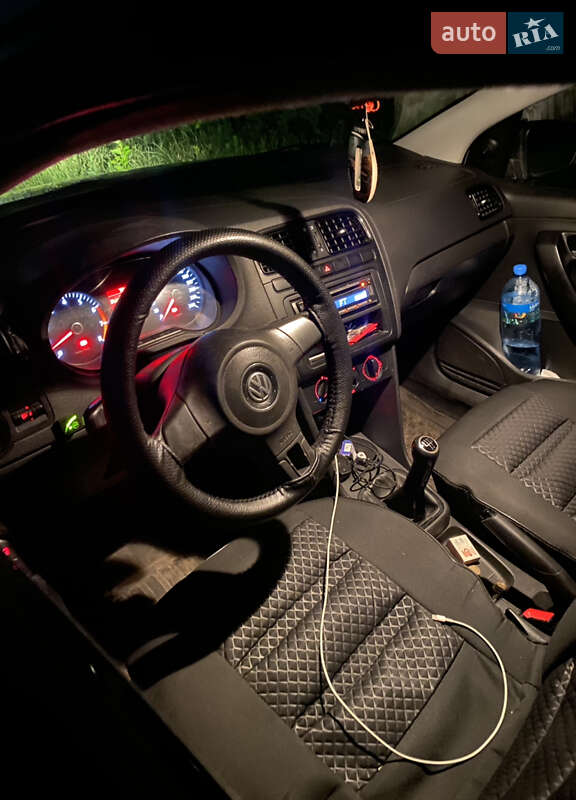 Седан Volkswagen Polo 2011 в Днепре