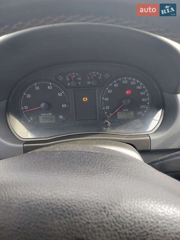 Хетчбек Volkswagen Polo 2008 в Ужгороді