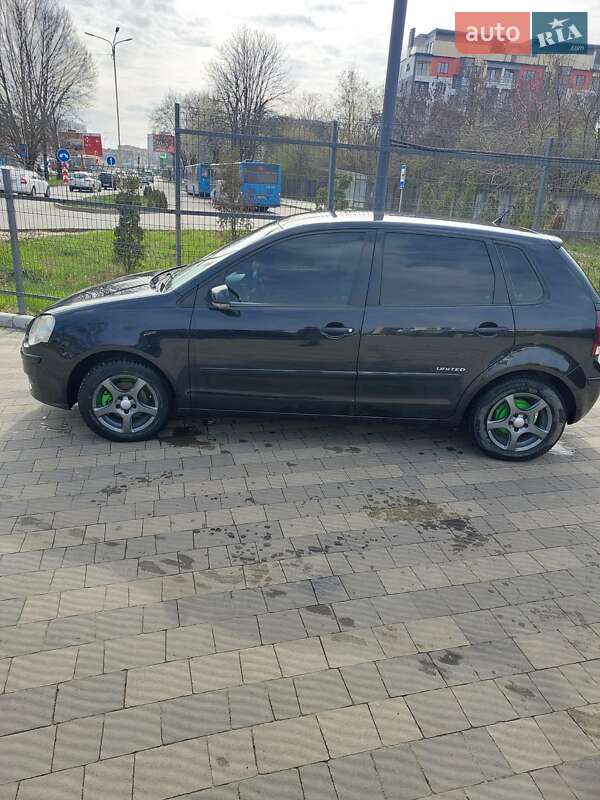 Хетчбек Volkswagen Polo 2008 в Ужгороді