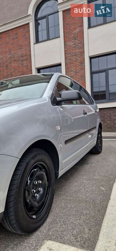 Хэтчбек Volkswagen Polo 2002 в Нежине