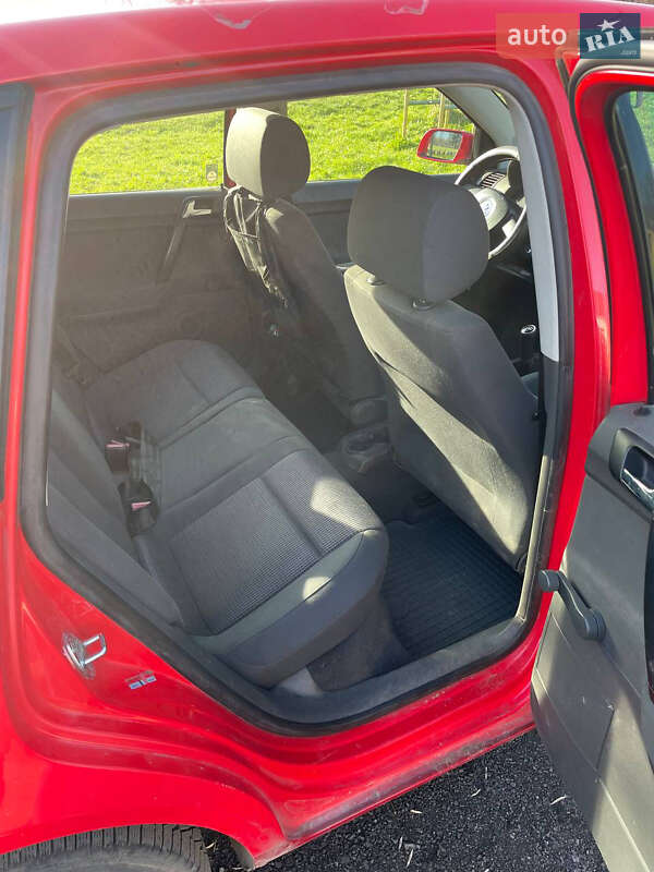 Хэтчбек Volkswagen Polo 2002 в Перечине