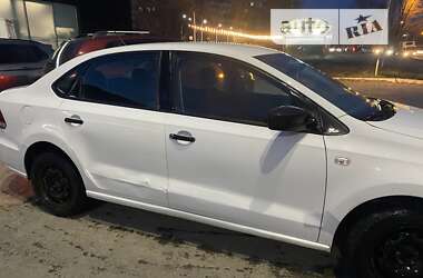 Седан Volkswagen Polo 2019 в Днепре