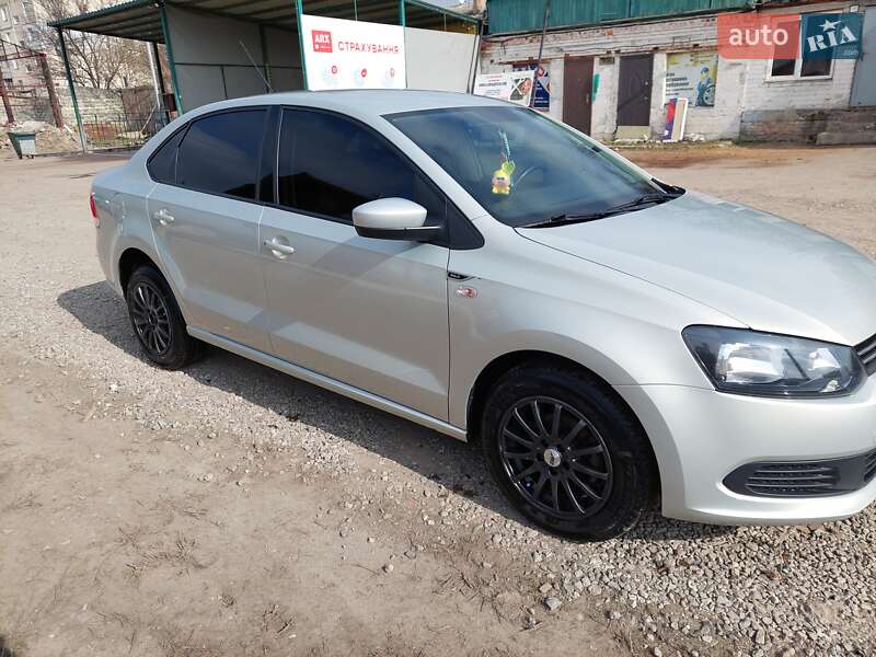 Седан Volkswagen Polo 2012 в Харкові