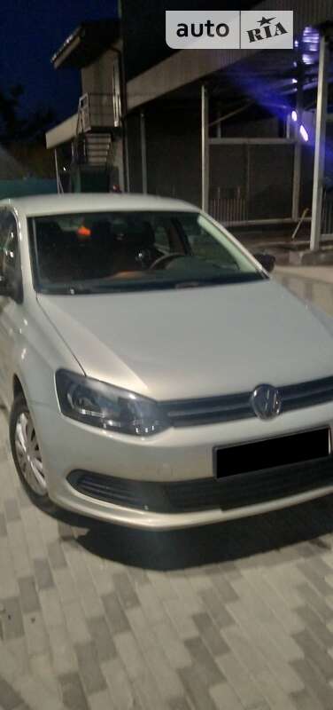 Седан Volkswagen Polo 2013 в Киеве