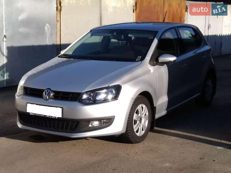 Хэтчбек Volkswagen Polo 2010 в Киеве