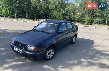 Седан Volkswagen Polo 1997 в Запоріжжі