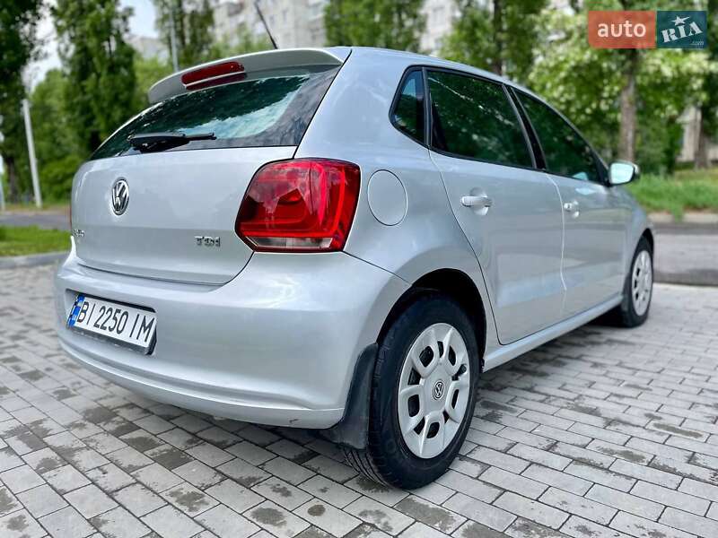 Хэтчбек Volkswagen Polo 2011 в Кременчуге
