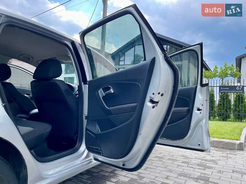 Хэтчбек Volkswagen Polo 2011 в Кременчуге