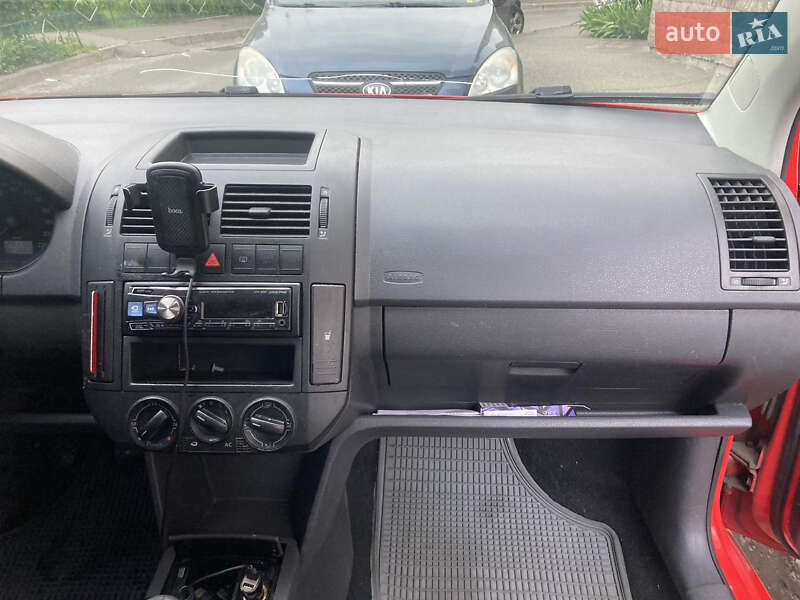 Хэтчбек Volkswagen Polo 2008 в Киеве