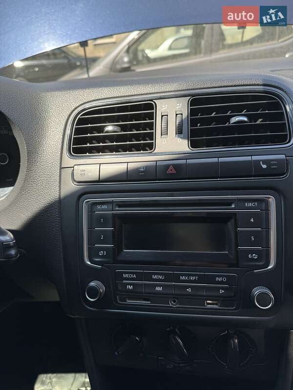 Седан Volkswagen Polo 2014 в Одессе