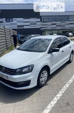 Седан Volkswagen Polo 2016 в Черкассах