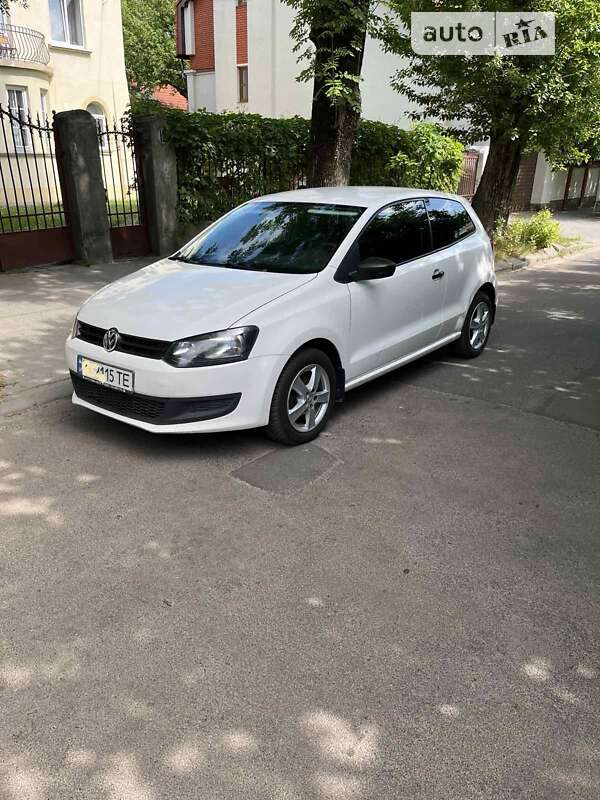 Хетчбек Volkswagen Polo 2013 в Львові