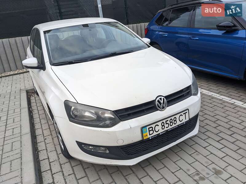 Хэтчбек Volkswagen Polo 2012 в 