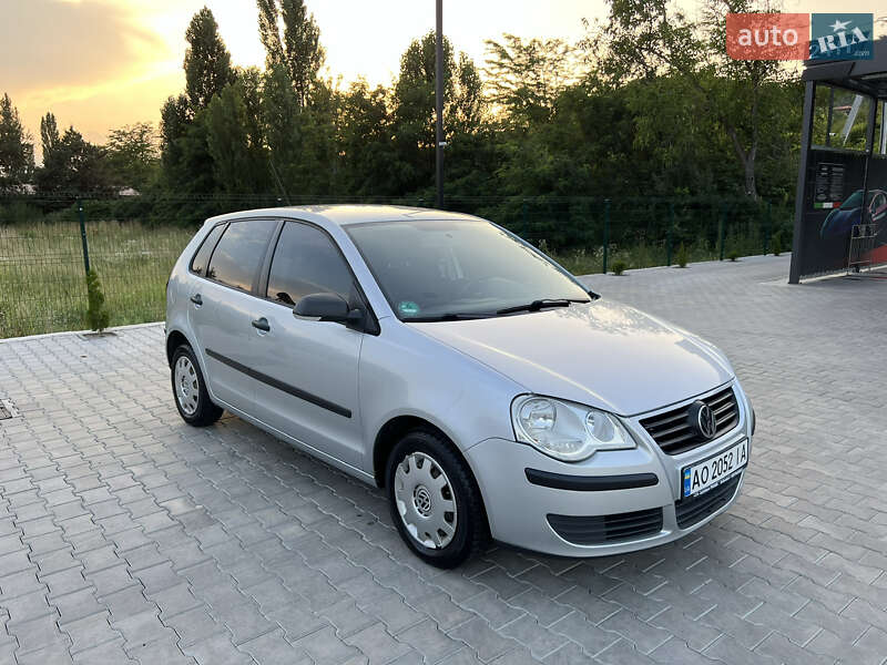 Хетчбек Volkswagen Polo 2005 в Виноградові