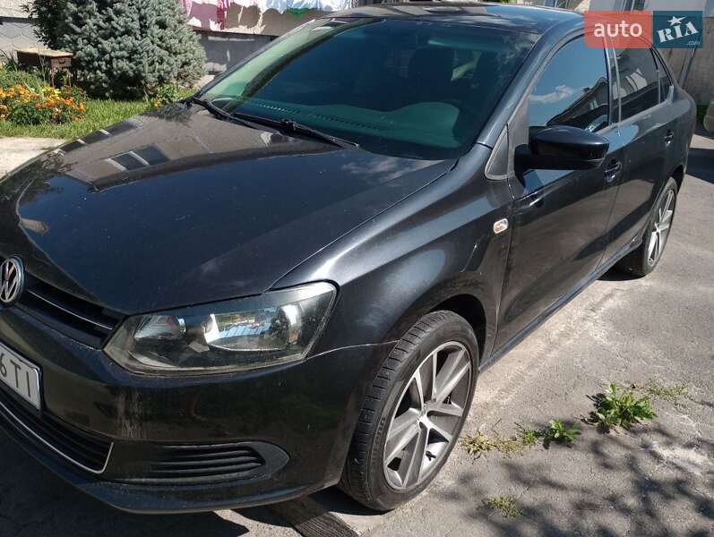 Хэтчбек Volkswagen Polo 2012 в Львове