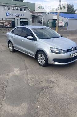 Седан Volkswagen Polo 2013 в Кременчуге