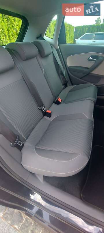 Хетчбек Volkswagen Polo 2015 в Кропивницькому