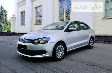 Седан Volkswagen Polo 2013 в Желтых Водах