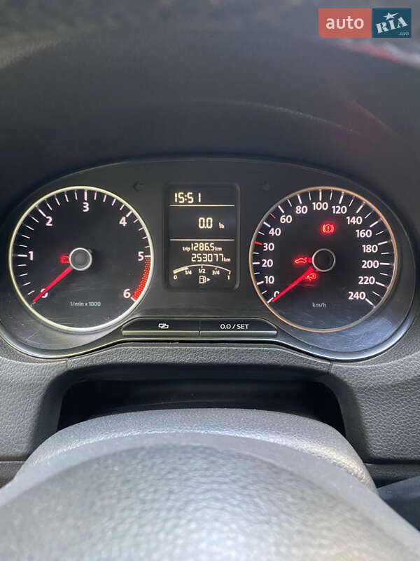 Хэтчбек Volkswagen Polo 2010 в Яготине фото 15 Хэтчбек Volkswagen Polo 2010 в Яготине