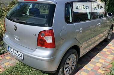 Хэтчбек Volkswagen Polo 2004 в Виноградове