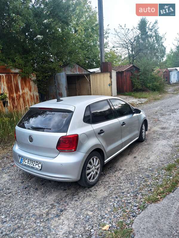 Хэтчбек Volkswagen Polo 2011 в Львове