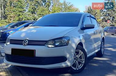 Седан Volkswagen Polo 2015 в Миколаєві