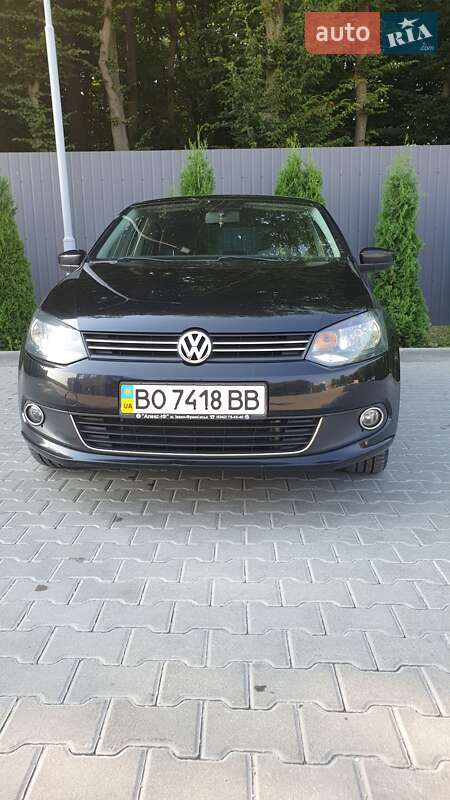 Седан Volkswagen Polo 2013 в Івано-Франківську