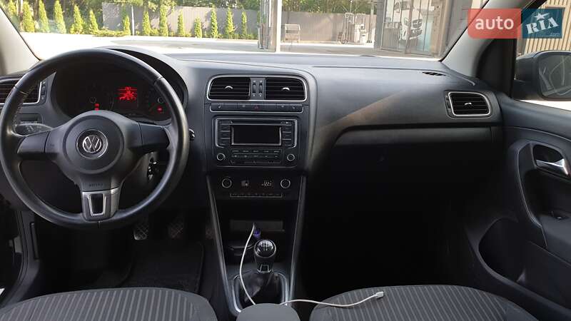 Седан Volkswagen Polo 2013 в Івано-Франківську