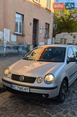 Хэтчбек Volkswagen Polo 2003 в 