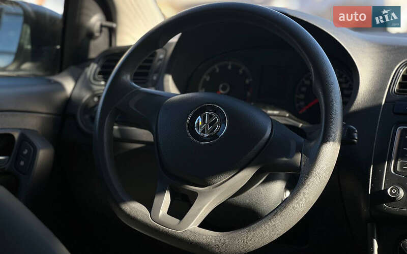 Седан Volkswagen Polo 2019 в Ивано-Франковске