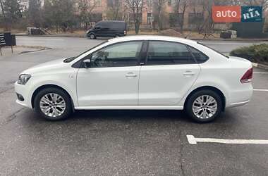 Седан Volkswagen Polo 2014 в Харькове