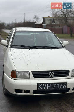 Седан Volkswagen Polo 1996 в Золотоноші