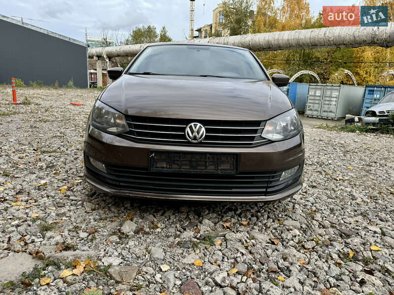 Седан Volkswagen Polo 2017 в Киеве