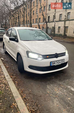 Седан Volkswagen Polo 2012 в Сумах