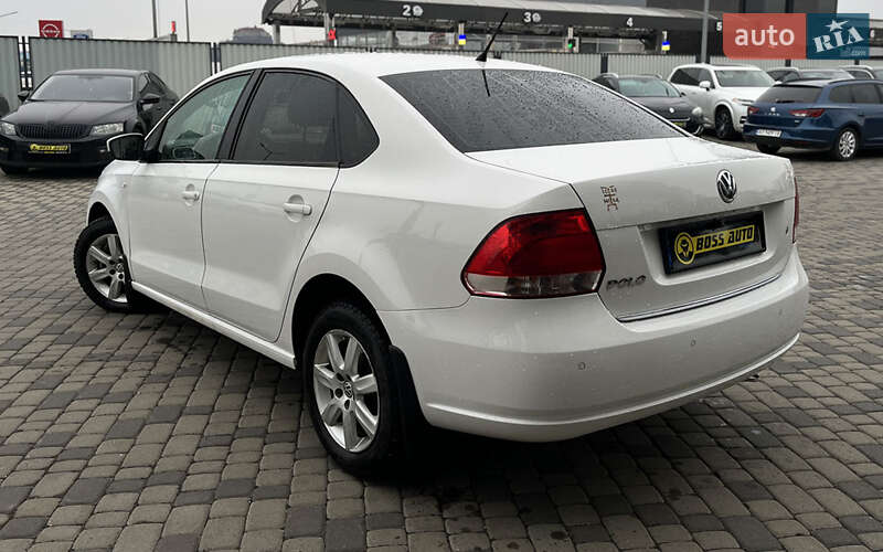 Седан Volkswagen Polo 2013 в Мукачевому