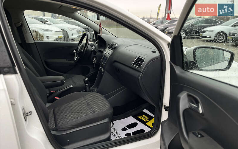 Седан Volkswagen Polo 2013 в Мукачевому