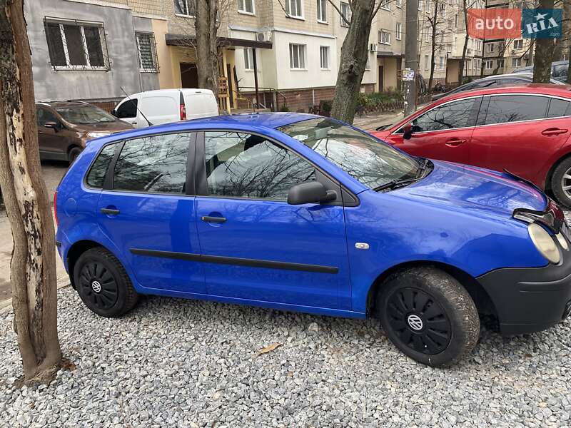 Хетчбек Volkswagen Polo 2004 в Дніпрі