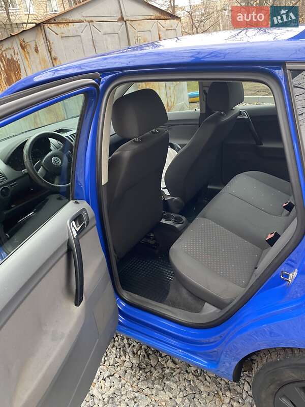 Хетчбек Volkswagen Polo 2004 в Дніпрі