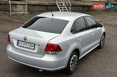 Седан Volkswagen Polo 2012 в Сумах