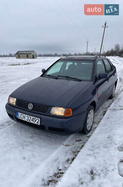 Седан Volkswagen Polo 1997 в Ратным