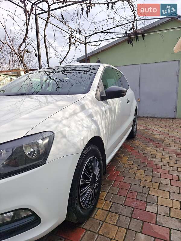 Хетчбек Volkswagen Polo 2016 в Гайвороні