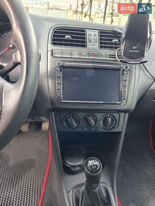 Хетчбек Volkswagen Polo 2016 в Гайвороні