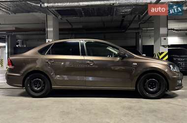 Седан Volkswagen Polo 2017 в 