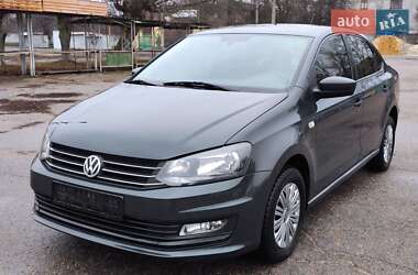 Седан Volkswagen Polo 2017 в Жовтих Водах