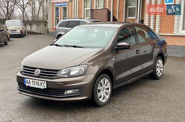 Седан Volkswagen Polo 2015 в Києві