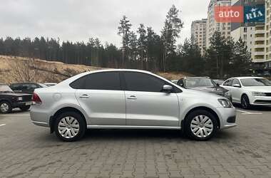 Седан Volkswagen Polo 2012 в Ирпене