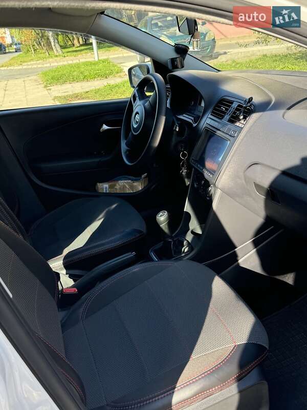 Седан Volkswagen Polo 2012 в Львове фото 5 Седан Volkswagen Polo 2012 в Львове